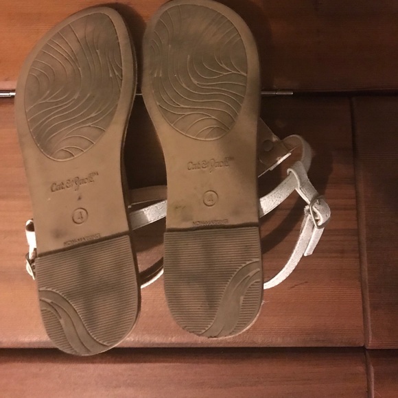 Near new Cat & Jack white sparkle sandals - Picture 7 of 7